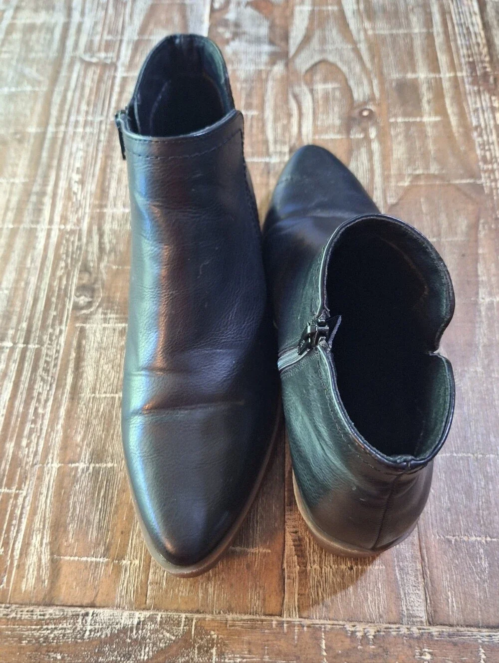 FRYE & Co Womens 8.5 B Black Zip Up Bootie‎ Black.